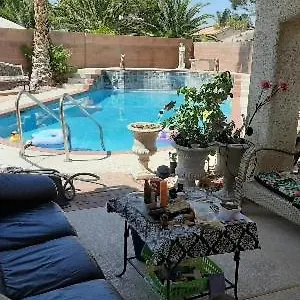 https://purrfect-oasis-las-vegas.las-vegashotels.net